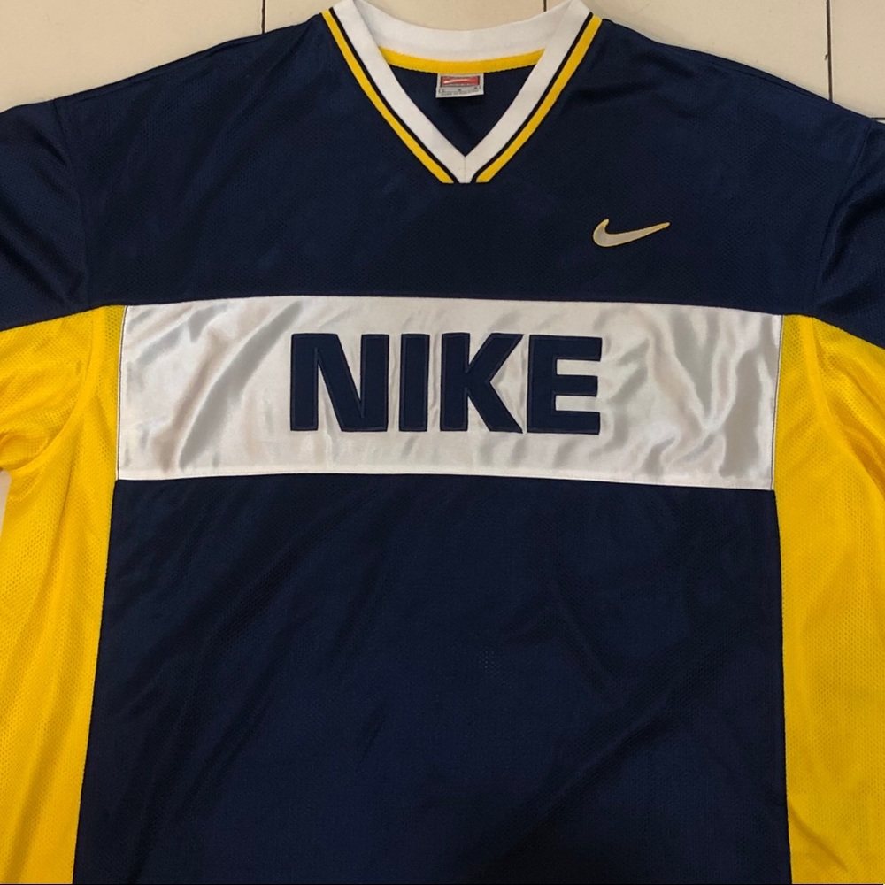 *RARE* Vintage Nike 1990s Mesh Pullover NBA Shirt